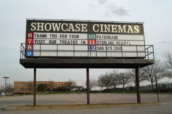 Showcase Cinemas Pontiac 6-12 - APRIL 2003